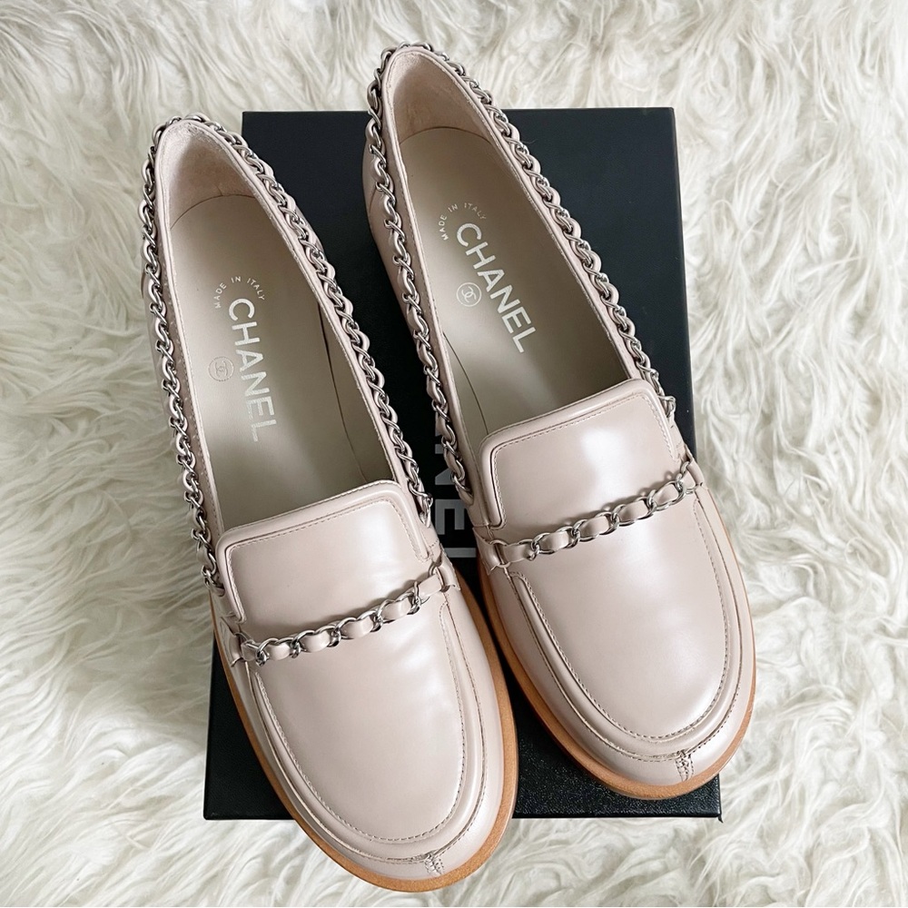 Chanel Calfskin Chain CC Logo Loafers Beige size 40